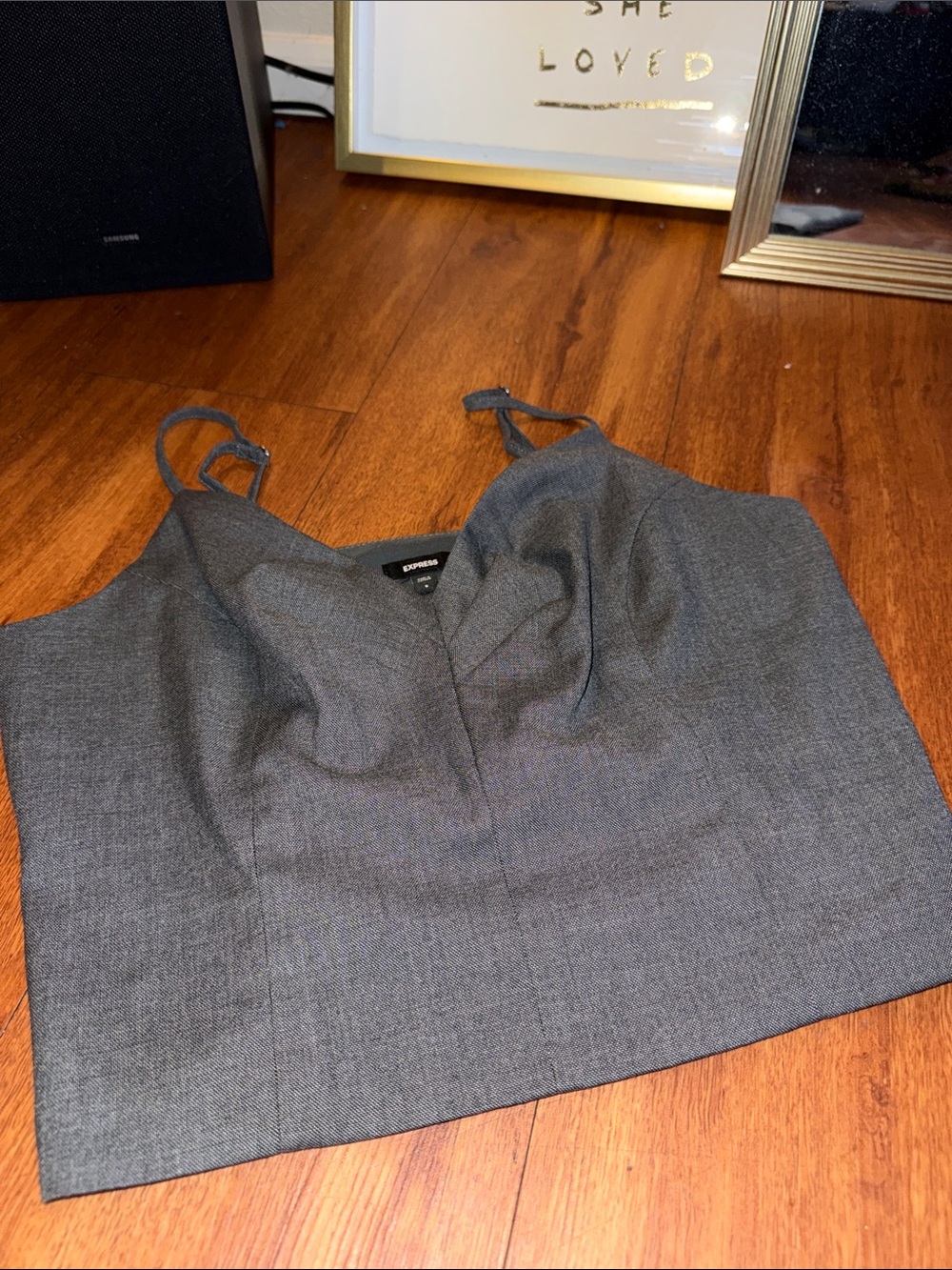 Express NWOT Vneck Pleated Front  Cami Dark Gray Sz Small